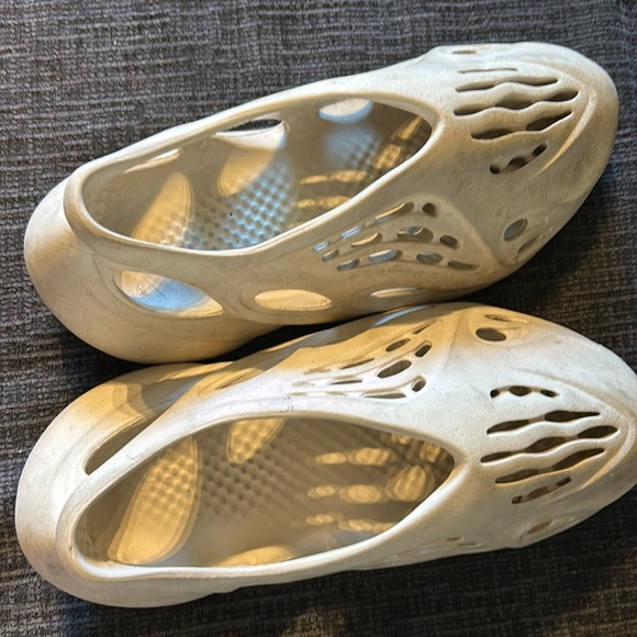 Yeezy Foam runners color sand - Picture 4 of 4